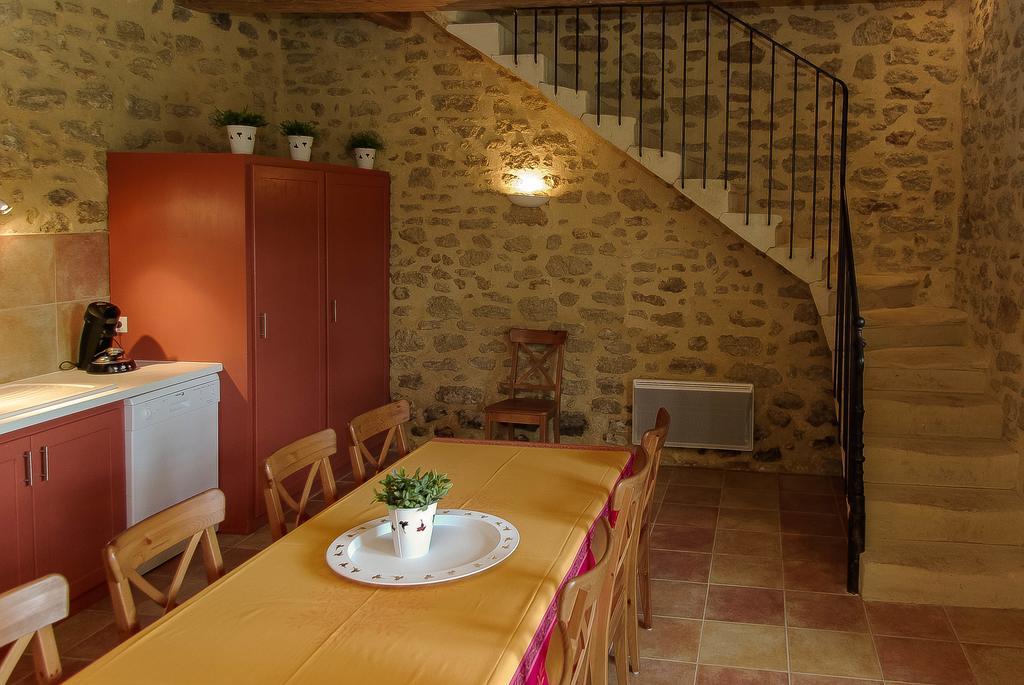 La Moutiere Hotel Colonzelle Room photo